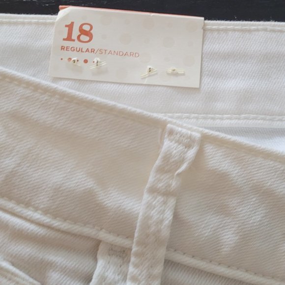 Old Navi Mid-Rise Rockstar Super Skinny Jeans for Women - Picture 4 of 6